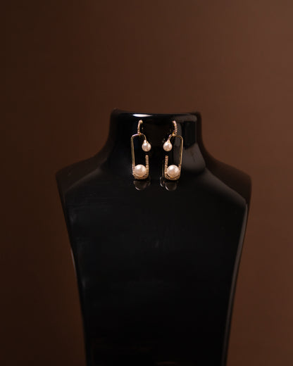White dangle